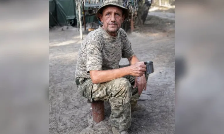 Жовті Води прощаються з героєм Ігорем Овчаренком