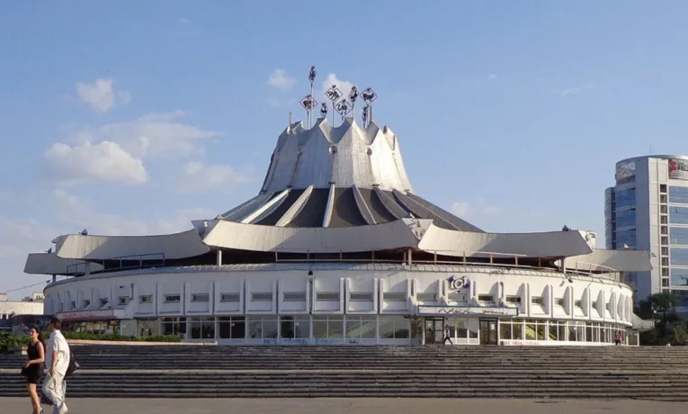 Дніпровський цирк потрапив до міжнародного видання