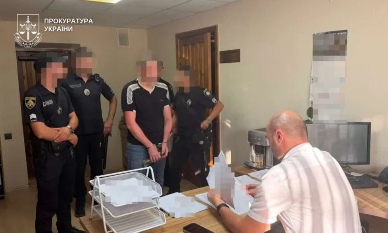 На Дніпропетровщині судитимуть батька за зґвалтування доньки
