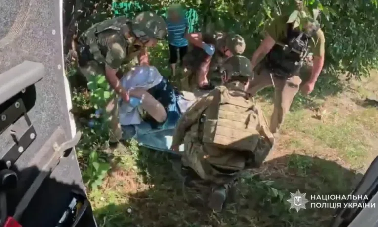 На Дніпропетровщині ворожий дрон атакував велосипедиста