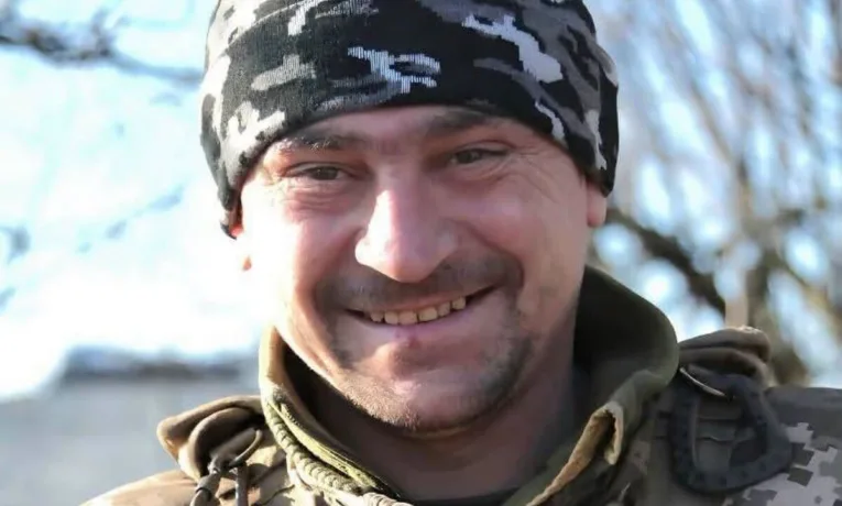 На фронті загинув захисник із Дніпропетровщини Дмитро Кармазин