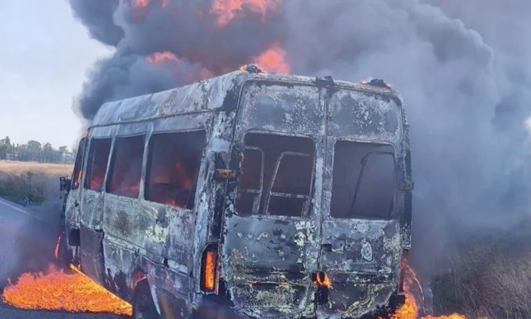 На Нікопольщині окупанти обстріляли рейсовий автобус