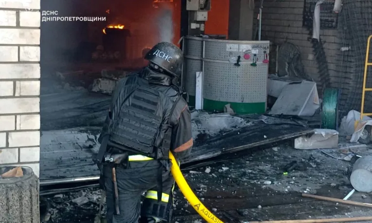 Наслідки атаки на Павлоград: ДСНС ліквідувала пожежу