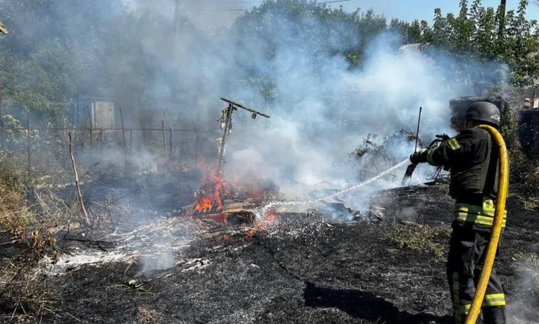 Наслідки обстрілів Дніпропетровщини: двоє загиблих