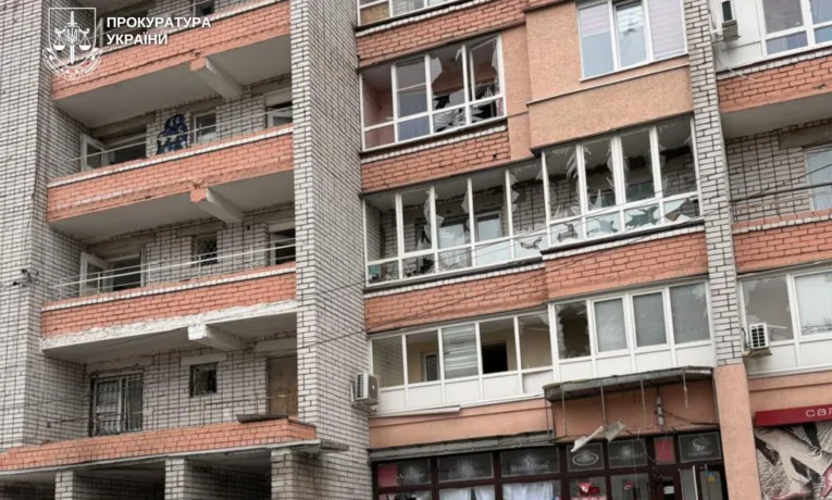 Обстріл Нікополя: п'ятеро поранених та руйнування