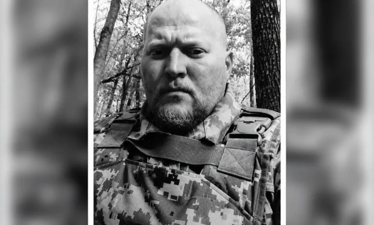 Самарівська громада попрощалася з воїном Сергієм Новіковим