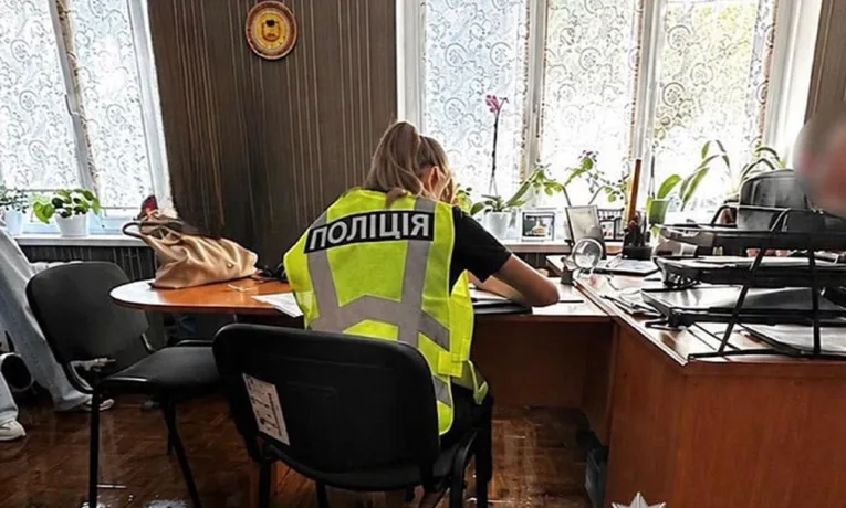 У Дніпрі директорку коледжу підозрюють у хабарництві