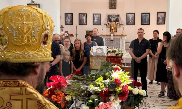 У Кривому Розі попрощалися із загиблою Діаною Паславською