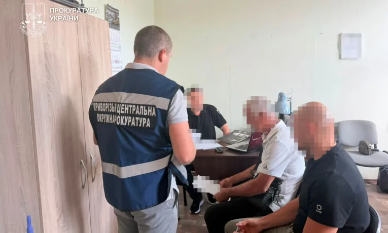 У Кривому Розі викрили схему продажу «гуманітарних» авто