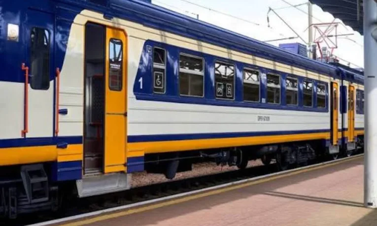 Укрзалізниця змінила розклад поїздів на Дніпропетровщині