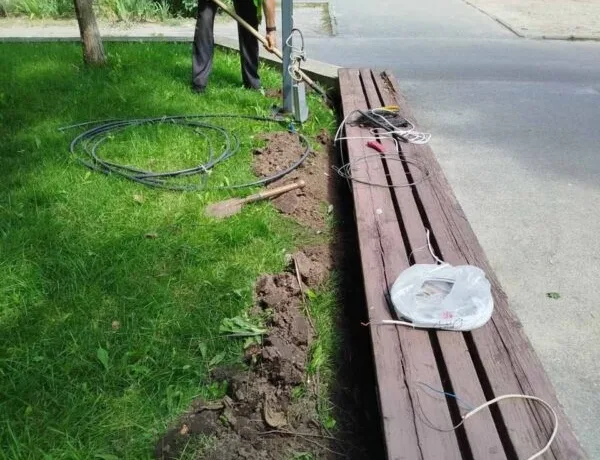 Вандали пошкодили освітлення на проспекті Дніпра