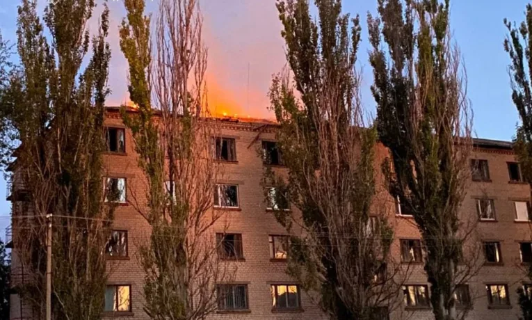 Ворог масовано атакував Дніпропетровщину: є постраждалі