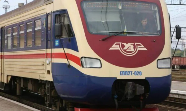 Зміни в розкладі електричок на Дніпропетровщині