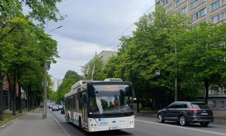 Дніпро оновить автопарк: 15 нових тролейбусів та трамваї