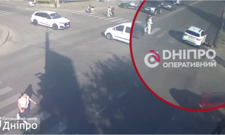 ДТП у Дніпрі: на Калиновій самокатчик потрапив під авто