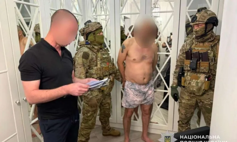 На Дніпропетровщині судять грабіжника за напад на 3,6 млн грн