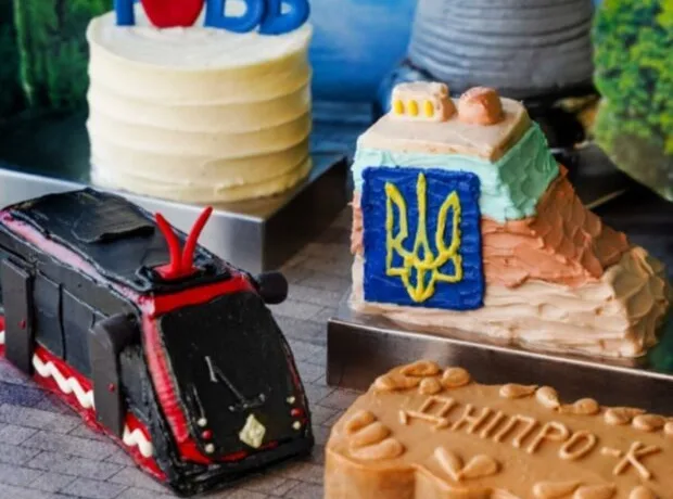 Символи Дніпра у солодощах: кондитери вразили містян