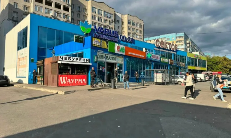 У Дніпрі на Ломівському може з’явитися новий ТЦ