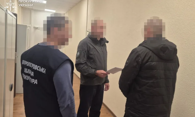 Поліцейські на Дніпропетровщині підозрюються у розбійному нападі