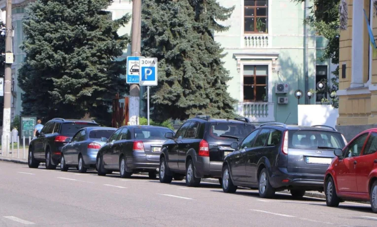 У центрі Дніпра планують збудувати новий паркінг