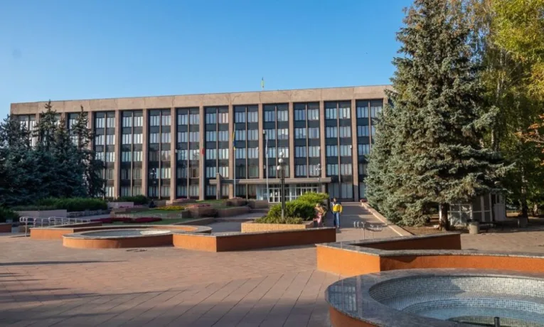 У Кривому Розі затягнули з деколонізацією вулиці