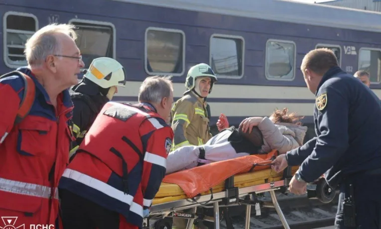 Удар по вокзалу в Дніпрі: є загиблі